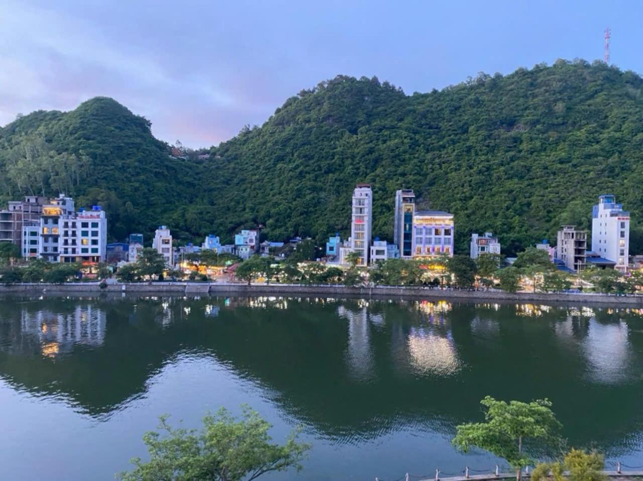 Anh Nhu Hotel Chan Chau Eksteriør billede